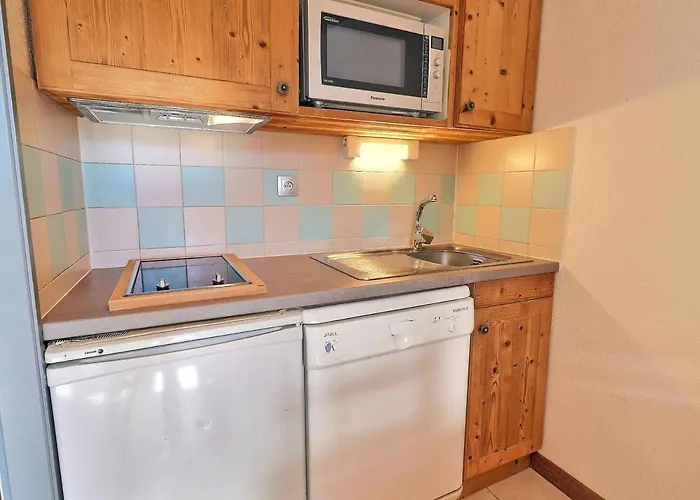 Confortable 2 Pieces Skis Aux Pieds Pres Des Commerces - Fr-1-182a-6 * Courchevel